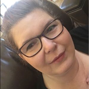 Meet your Posher, Vicki